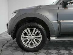 Mitsubishi Pajero IV Рестайлинг 1, фото №11