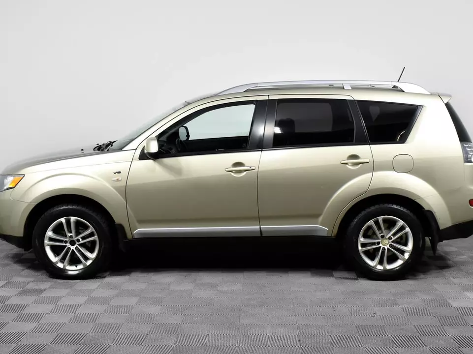 Mitsubishi Outlander, фото №8