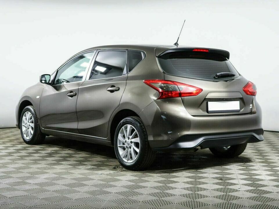 Nissan Tiida II, фото №3