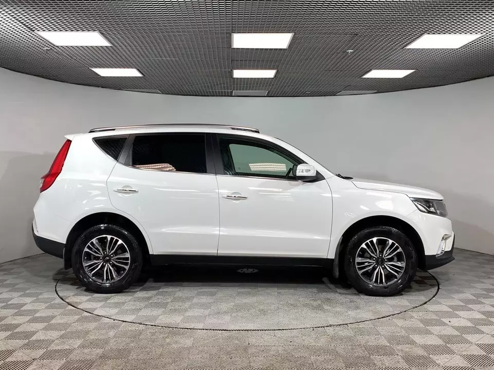 Geely Emgrand X7, фото №4