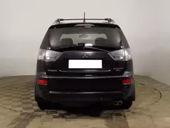 Mitsubishi Outlander, фото №3