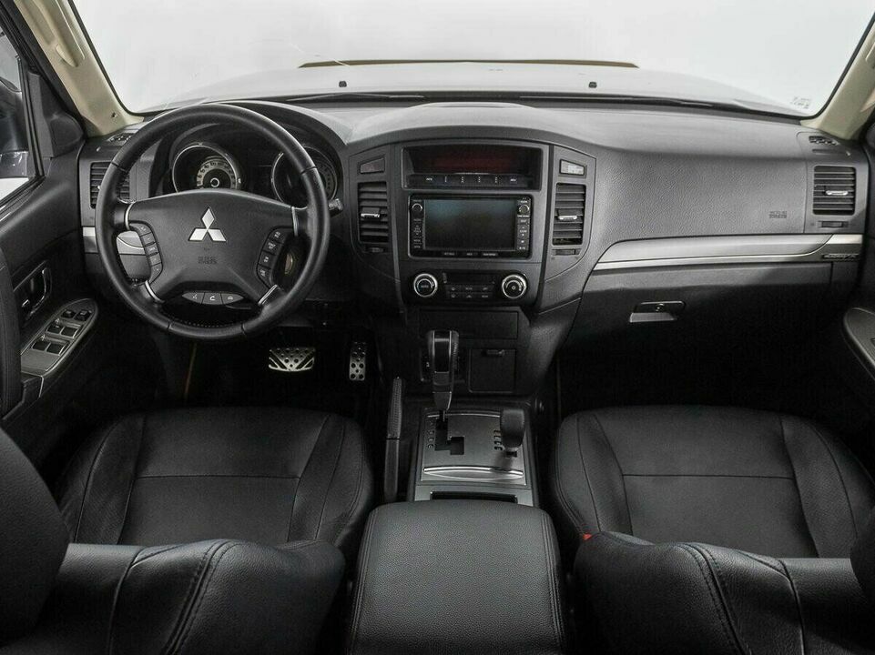 Mitsubishi Pajero IV Рестайлинг 1, фото №9