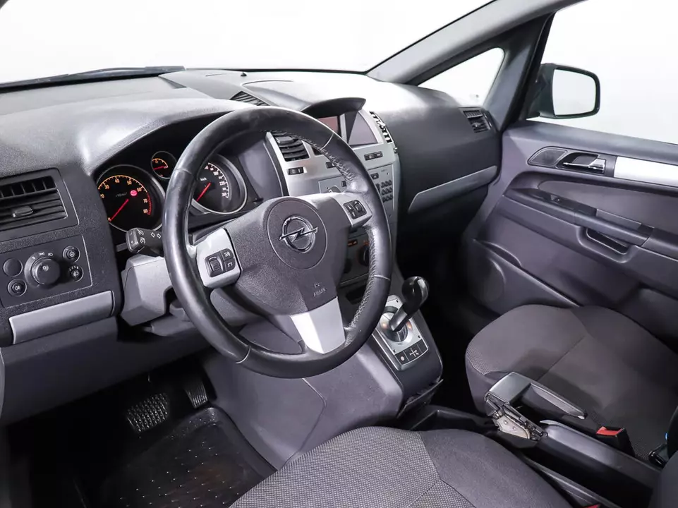 Opel Zafira, фото №15