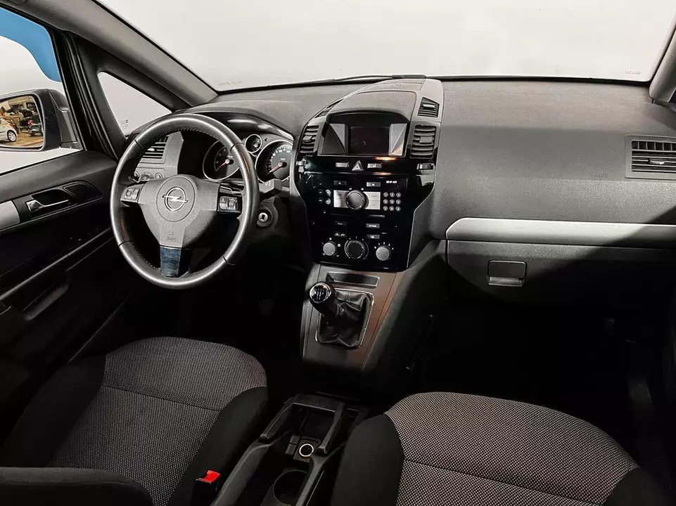 Opel Zafira, фото №9