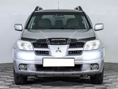 Mitsubishi Outlander, фото №2