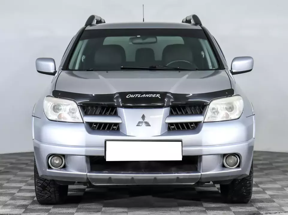 Mitsubishi Outlander, фото №2