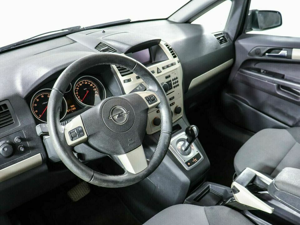 Opel Zafira B Рестайлинг, фото №5