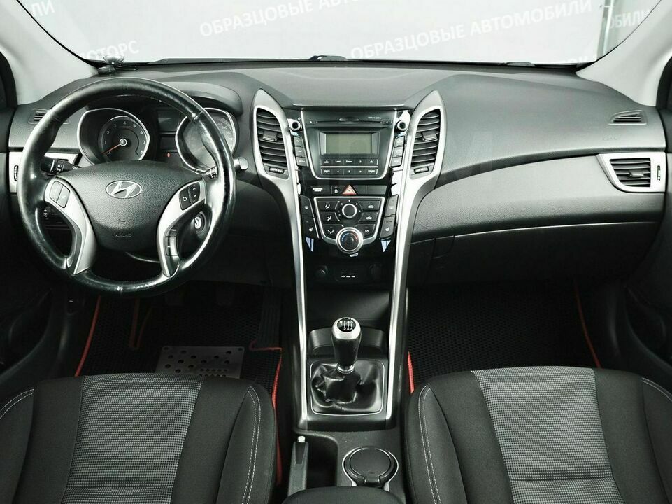 Hyundai i30, 2 поколение, фото №9