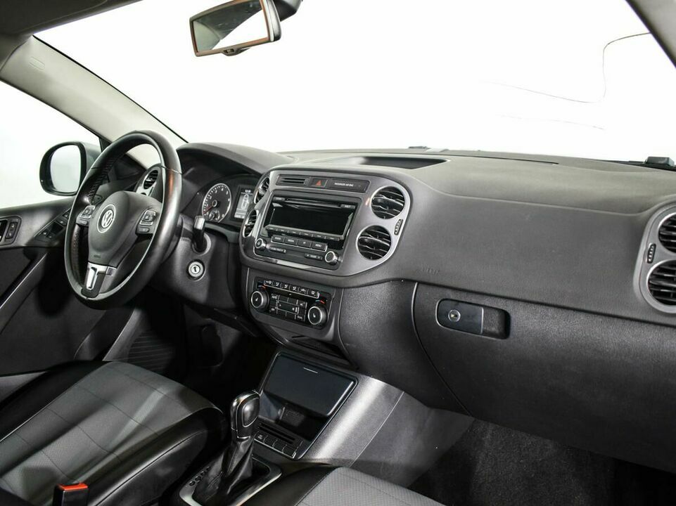 Volkswagen Tiguan, фото №9