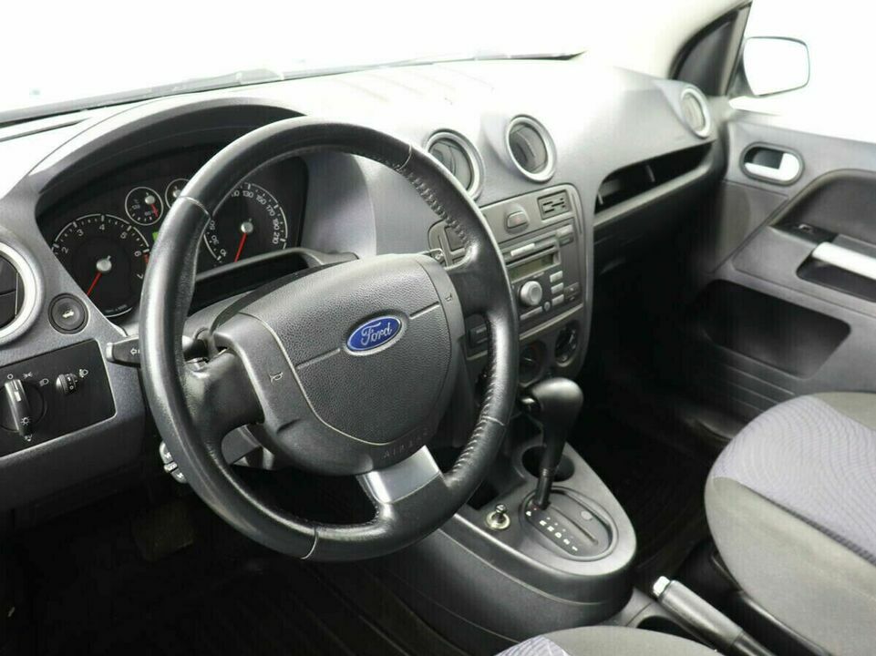 Ford Fusion I Рестайлинг, фото №5