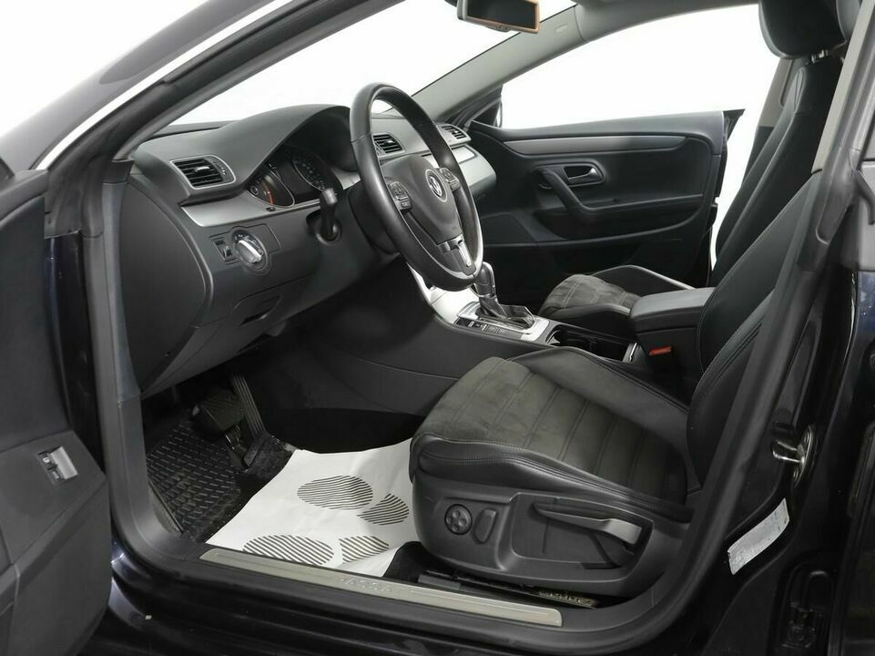Volkswagen Passat CC, фото №10