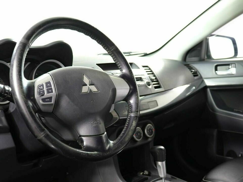 Mitsubishi Lancer X, фото №7