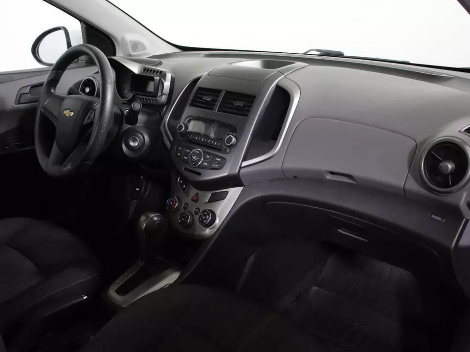 Chevrolet Aveo, фото №9