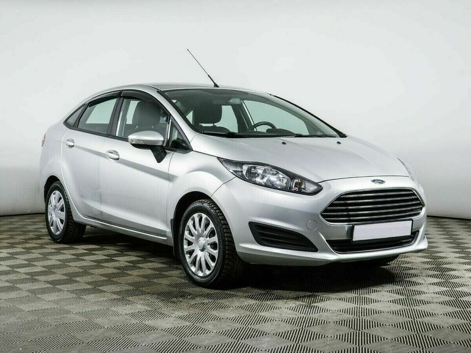 Ford Fiesta Mk6 Рестайлинг, фото №2