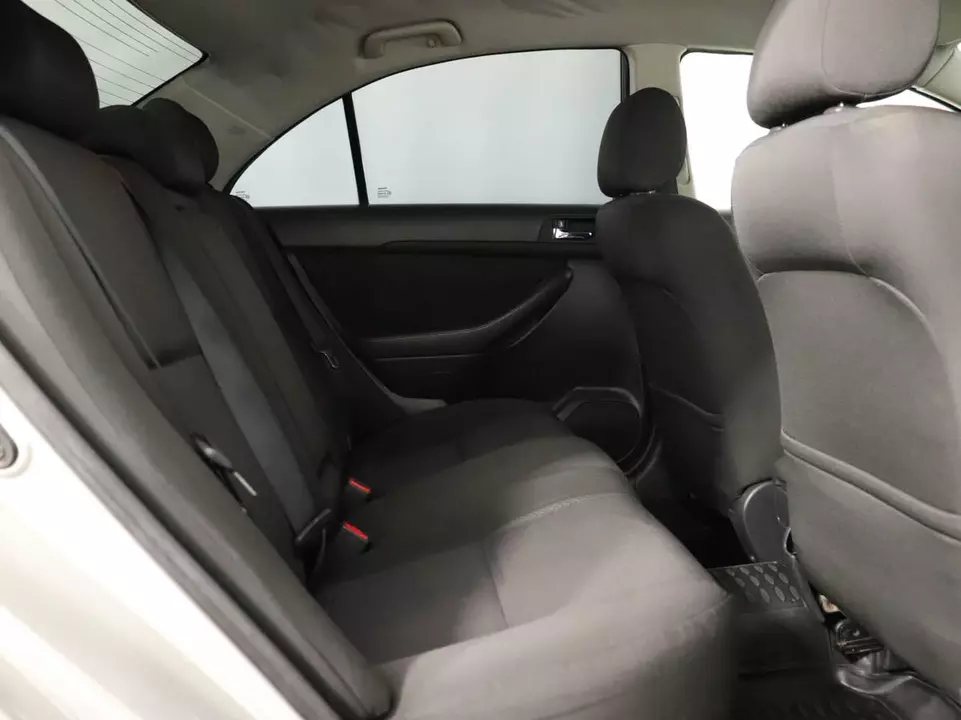 Toyota Avensis, фото №10