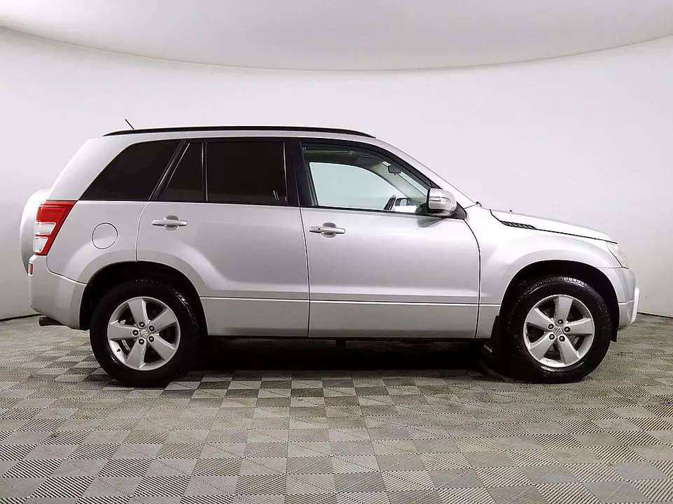 Suzuki Grand Vitara, фото №4