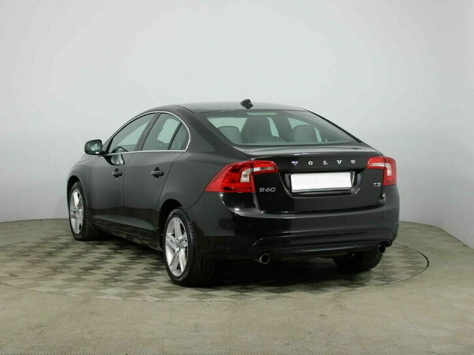 Volvo S60 II Рестайлинг, фото №3