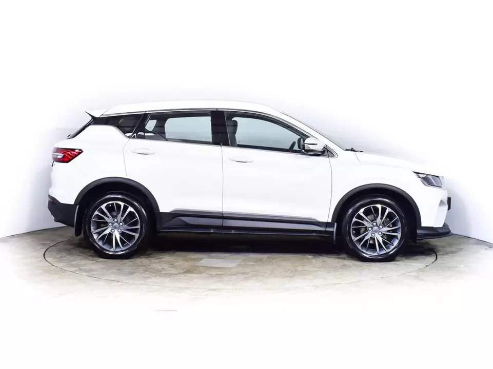 Geely Coolray, фото №4