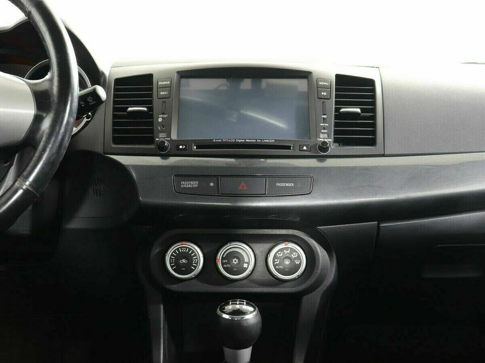 Mitsubishi Lancer X, фото №9