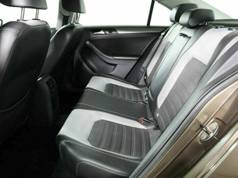 Volkswagen Jetta VI, фото №9