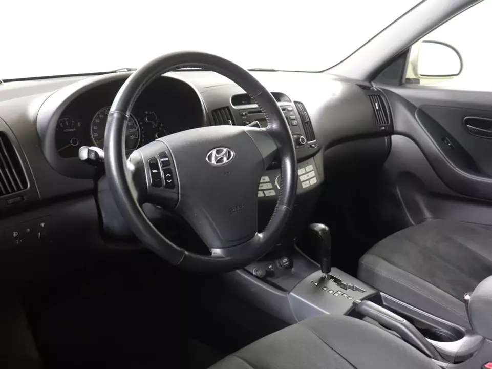 Hyundai Elantra, фото №14