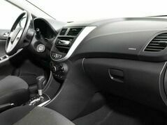 Hyundai Solaris 1.4 Автомат, фото №9