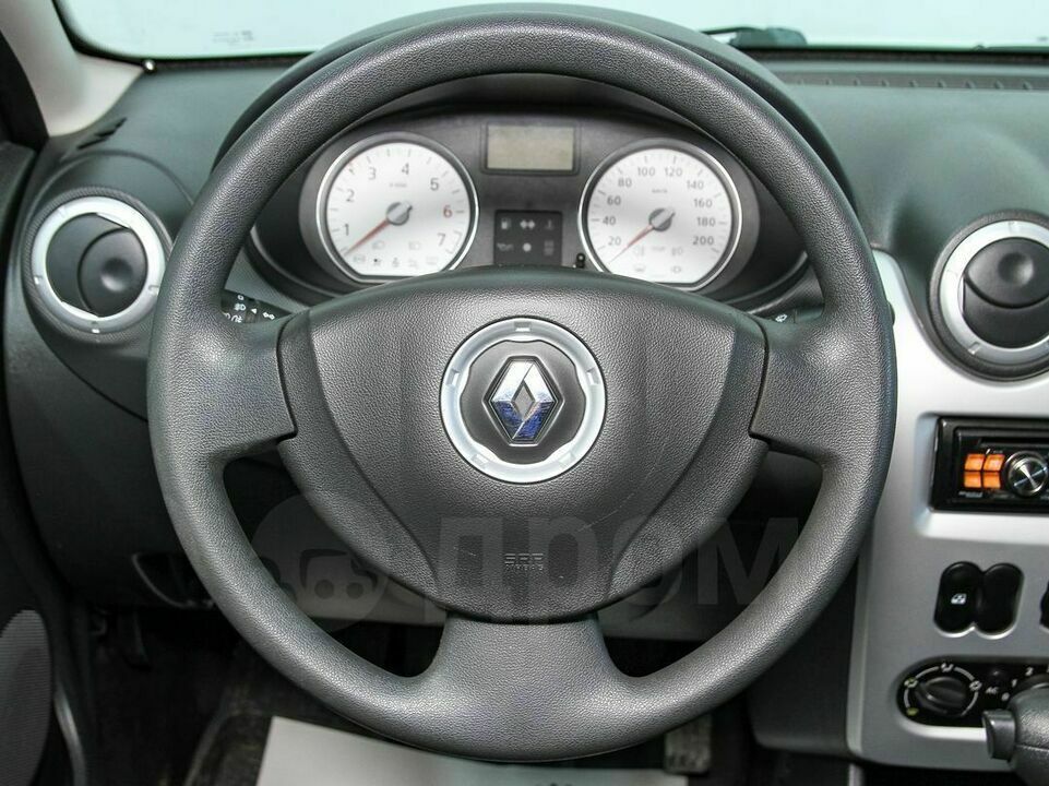 Renault Sandero, фото №13