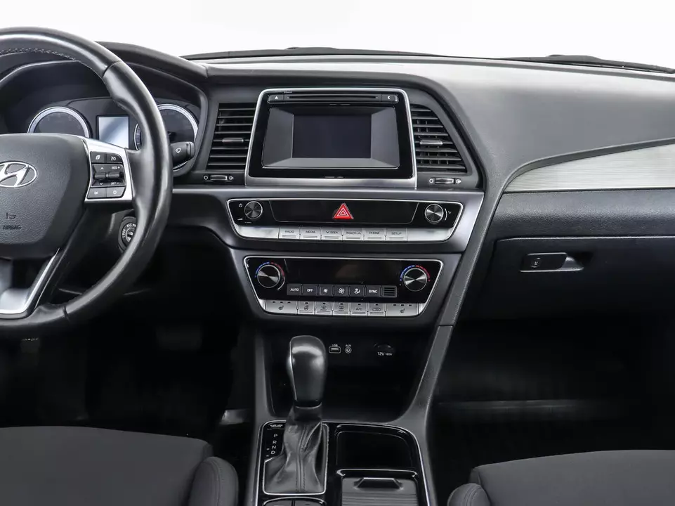 Hyundai Sonata, фото №12