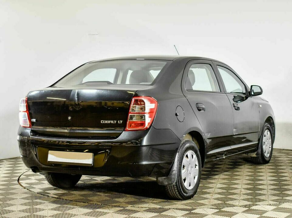 Chevrolet Cobalt II, фото №4