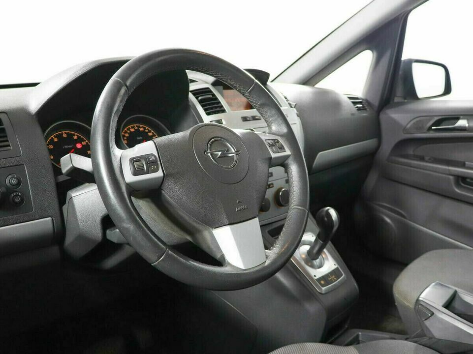 Opel Zafira B Рестайлинг, фото №8