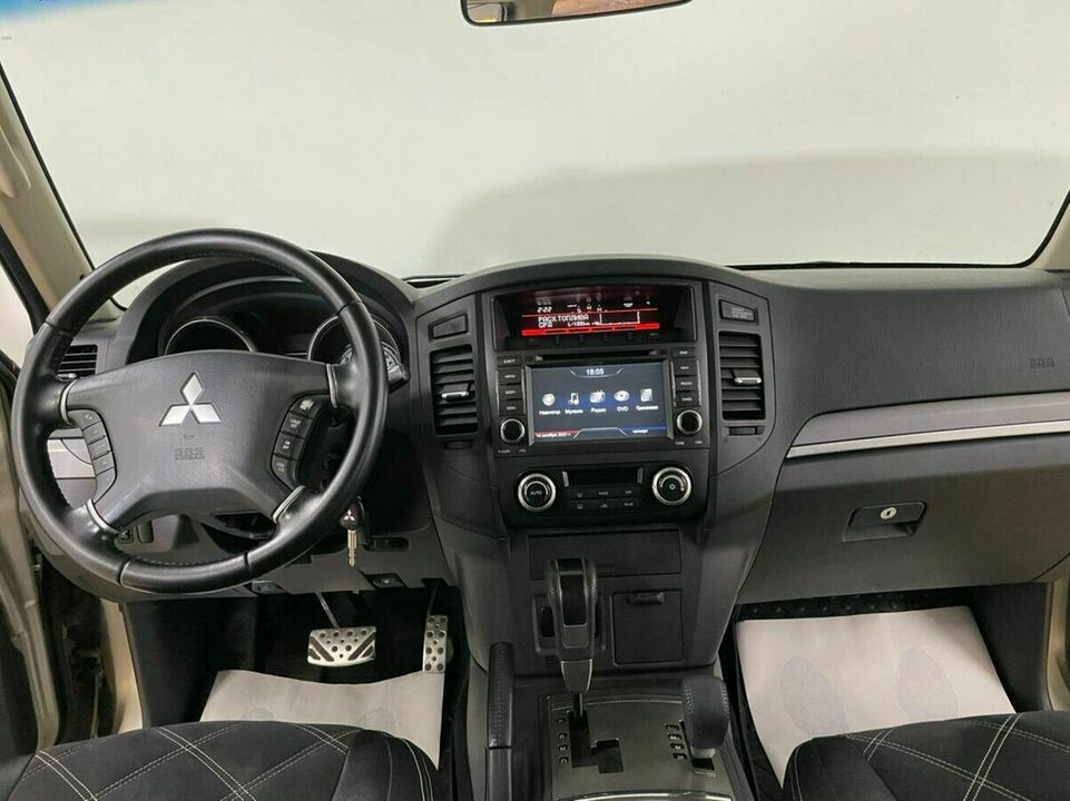 Mitsubishi Pajero IV Рестайлинг 1, фото №6