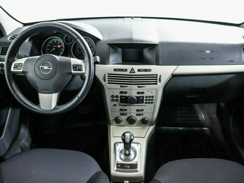 Opel Astra H Рестайлинг, фото №6