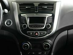 Hyundai Solaris 1.6 Автомат, фото №10
