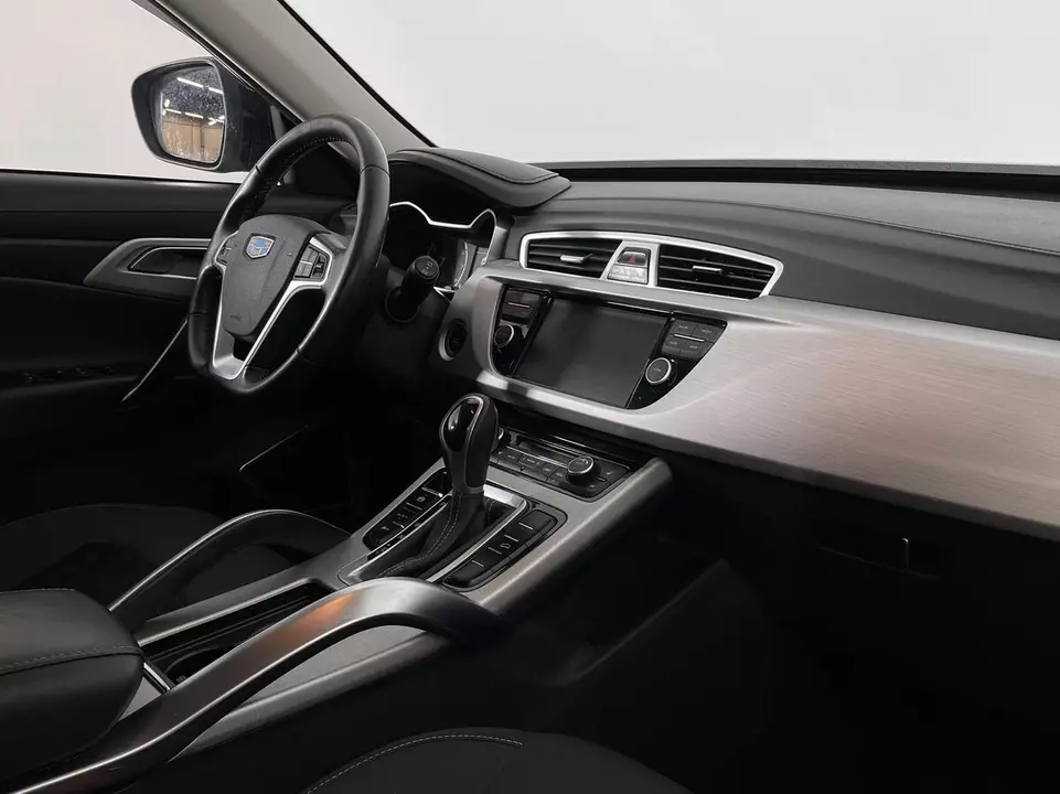 Geely Atlas, фото №9
