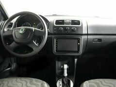Skoda Fabia 1.6 Автомат, фото №5