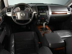 Volkswagen Touareg I Рестайлинг, фото №5