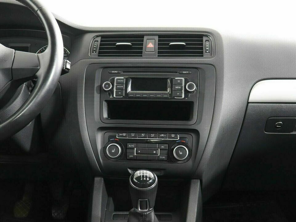 Volkswagen Jetta VI, фото №8