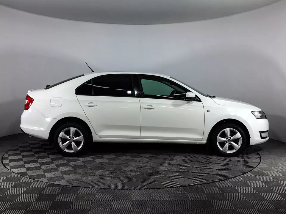 Skoda Rapid, фото №4