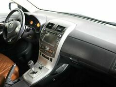 Toyota Corolla 1.6 Робот, фото №8