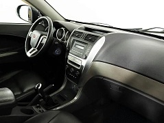 Geely Emgrand X7, фото №7